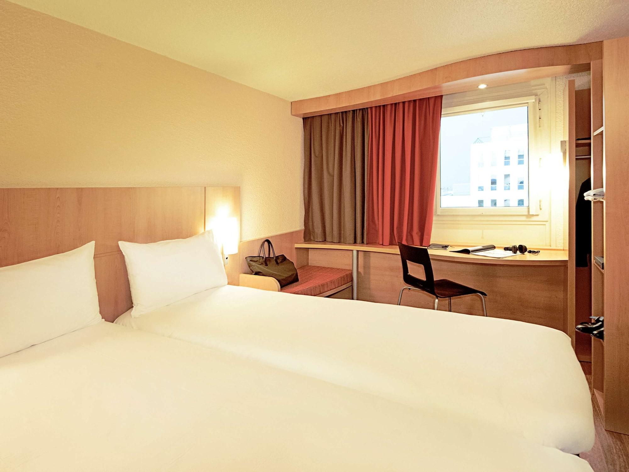 Hotel Ibis Strasbourg Centre Petite France Exterior foto