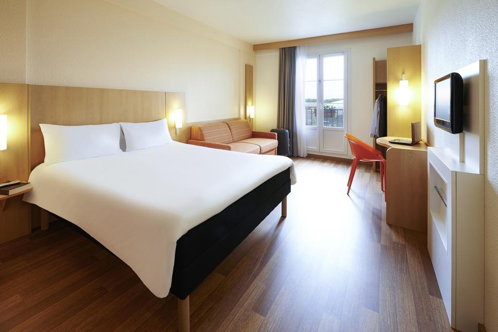 Hotel Ibis Strasbourg Centre Petite France Habitación foto